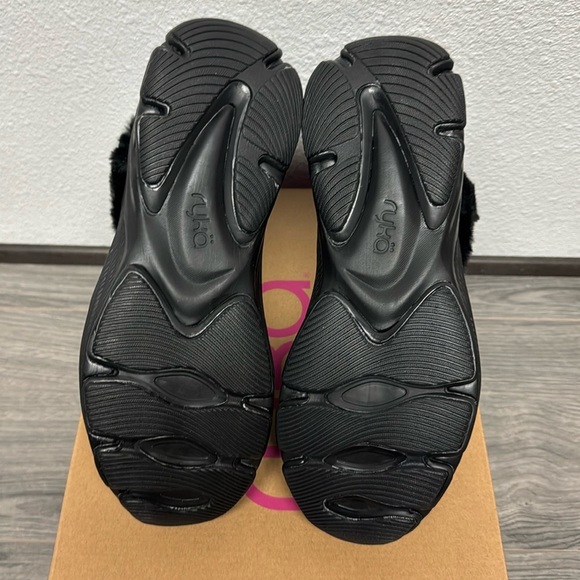 Ryka Made For Women Devotion Max Winter Boot Ankle - Picture 4 of 6